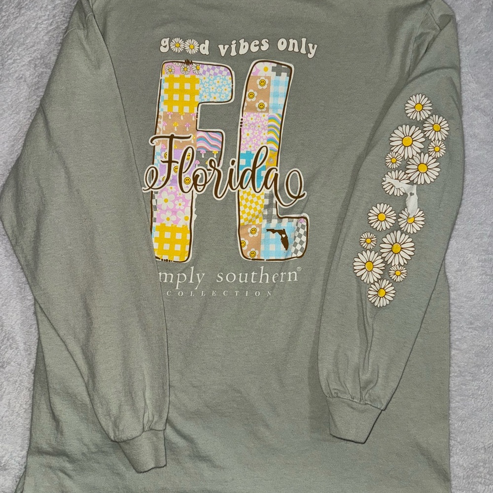 Simply Southern Youth Large Gray Shirt